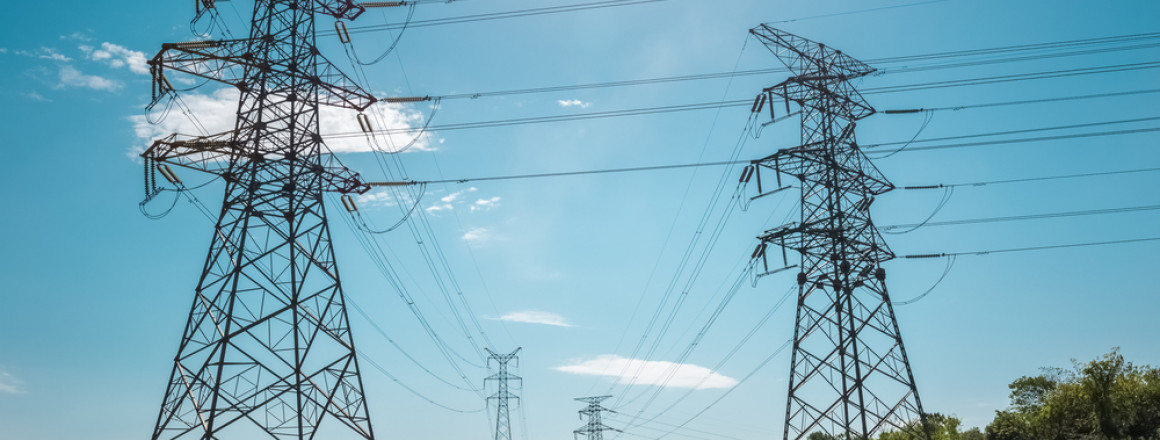 Freileitungsmasten sichern die Stromversorgung