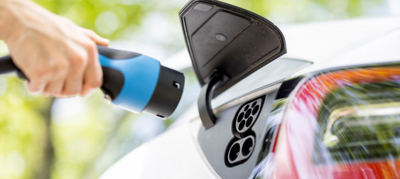 Bild zu: E-Mobilität für Unternehmen: So gelingt der Umstieg