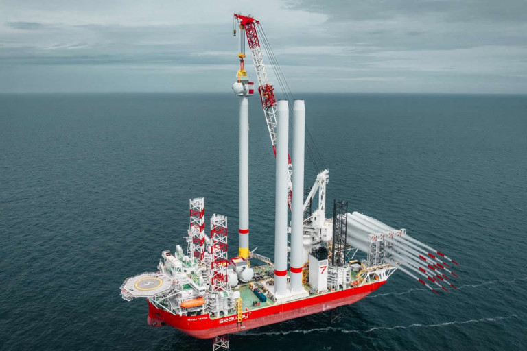 Das Ørsted-Installationsschiff in der Nordsee