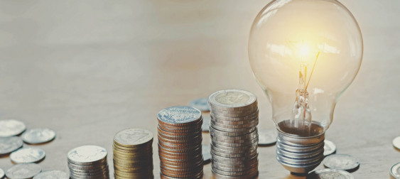 Bild zu: Strompreis für die Industrie: Was die aktuelle Strompreisentwicklung mit sich bringt